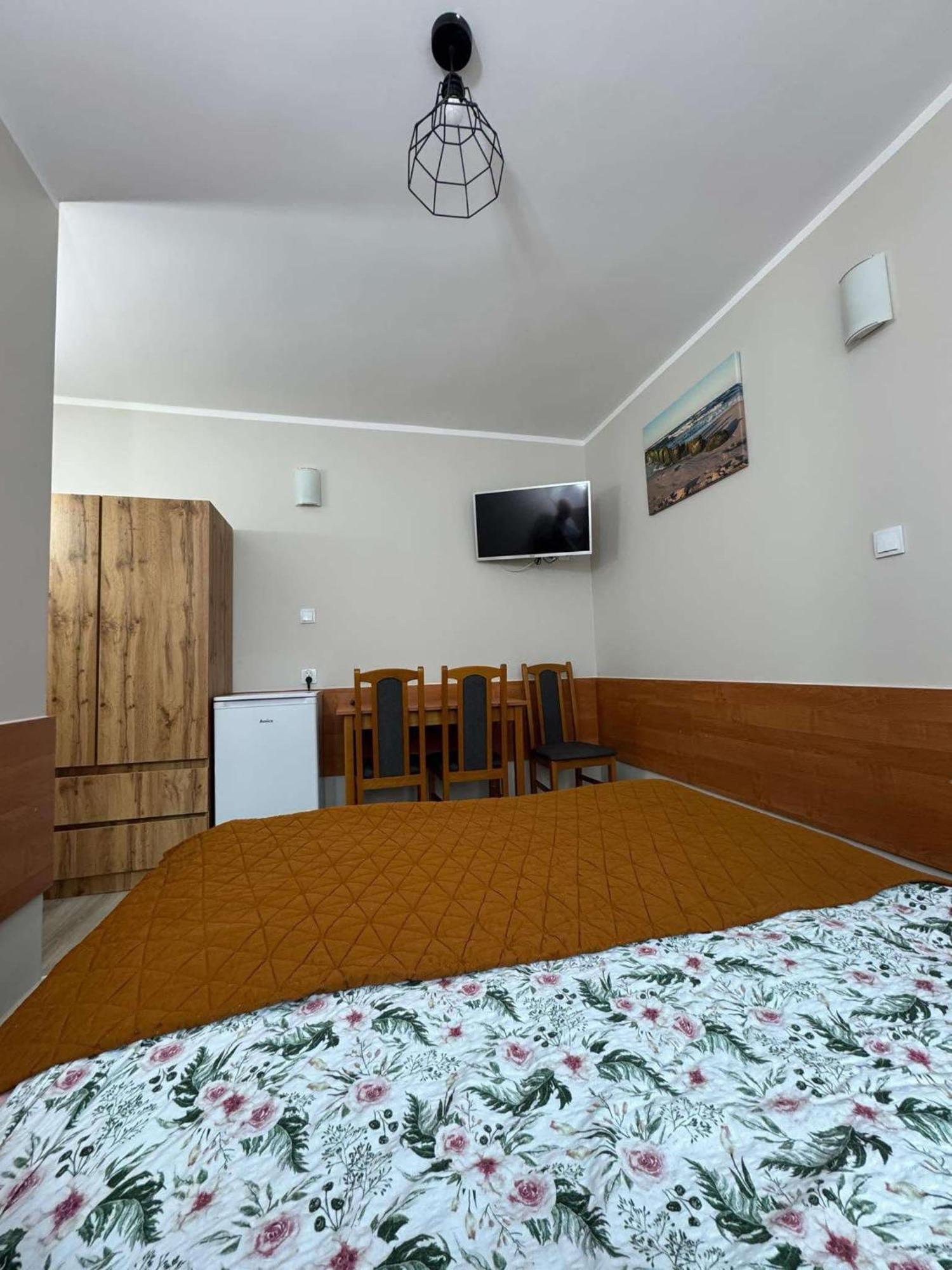 Pensjonat Przystan Kołobrzeg Exterior foto